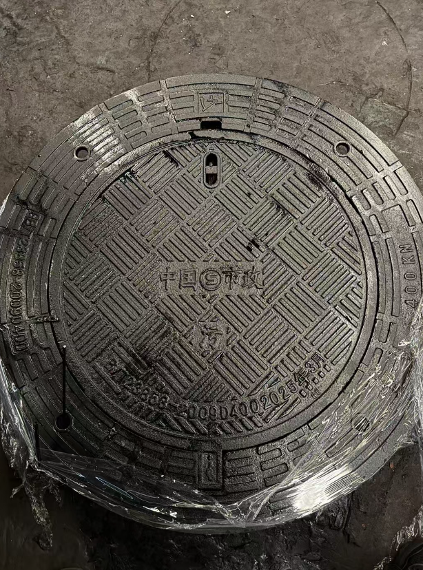 久治球墨铸铁防沉降井盖展示
